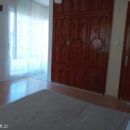 Hostal Hzd *