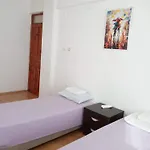 Hzd Hostel *
