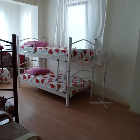 Hzd Ostello *