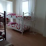 Hzd Ostello *