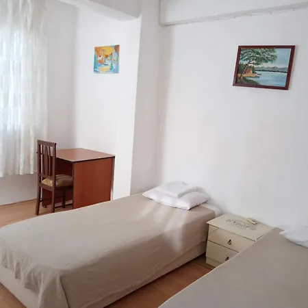 Hostel Hzd *
