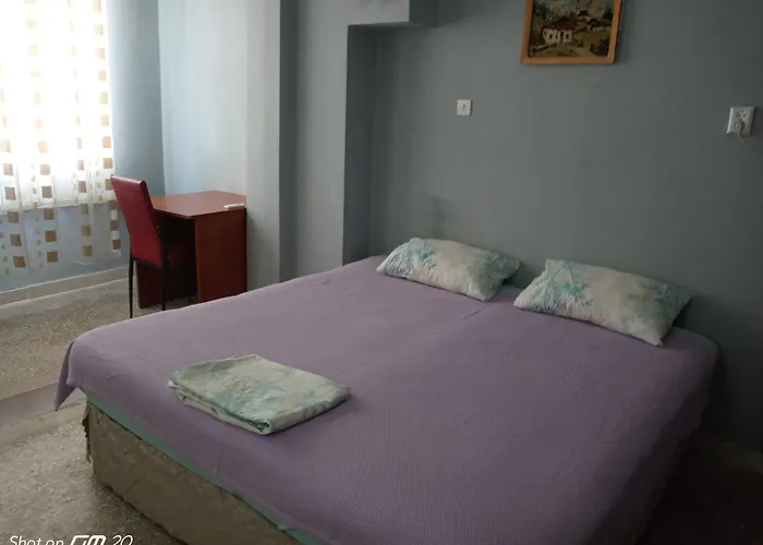 Hostel Hzd Φετιγιέ